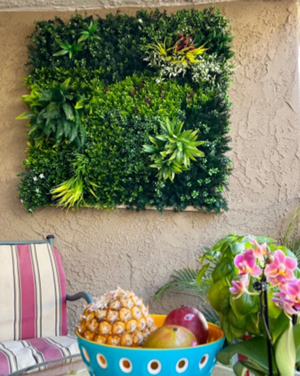 Overwintering protection measures for 3D artificial vertical gardens